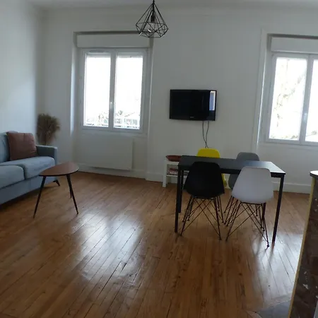 Superbe Spacieux - Cite Des Congres דירה